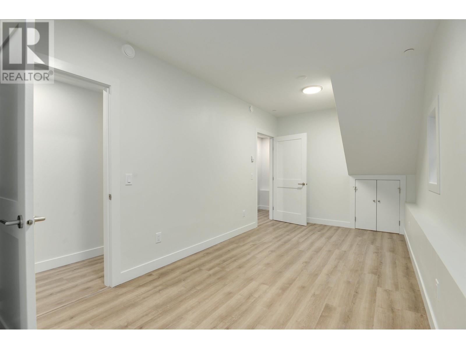 1938 Graveley Street, Vancouver, British Columbia  V5L 3B4 - Photo 15 - R2866671