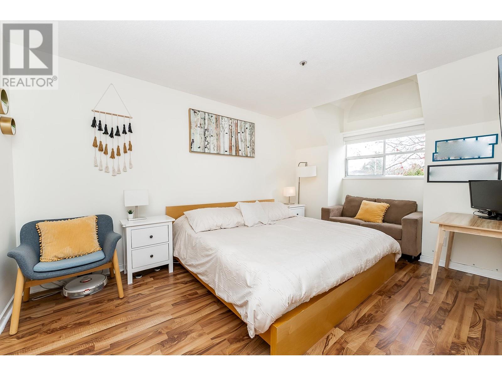 403 3668 Rae Avenue, Vancouver, British Columbia  V5R 6A7 - Photo 13 - R2866767