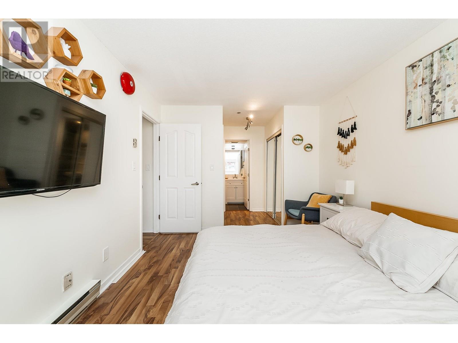 403 3668 Rae Avenue, Vancouver, British Columbia  V5R 6A7 - Photo 14 - R2866767