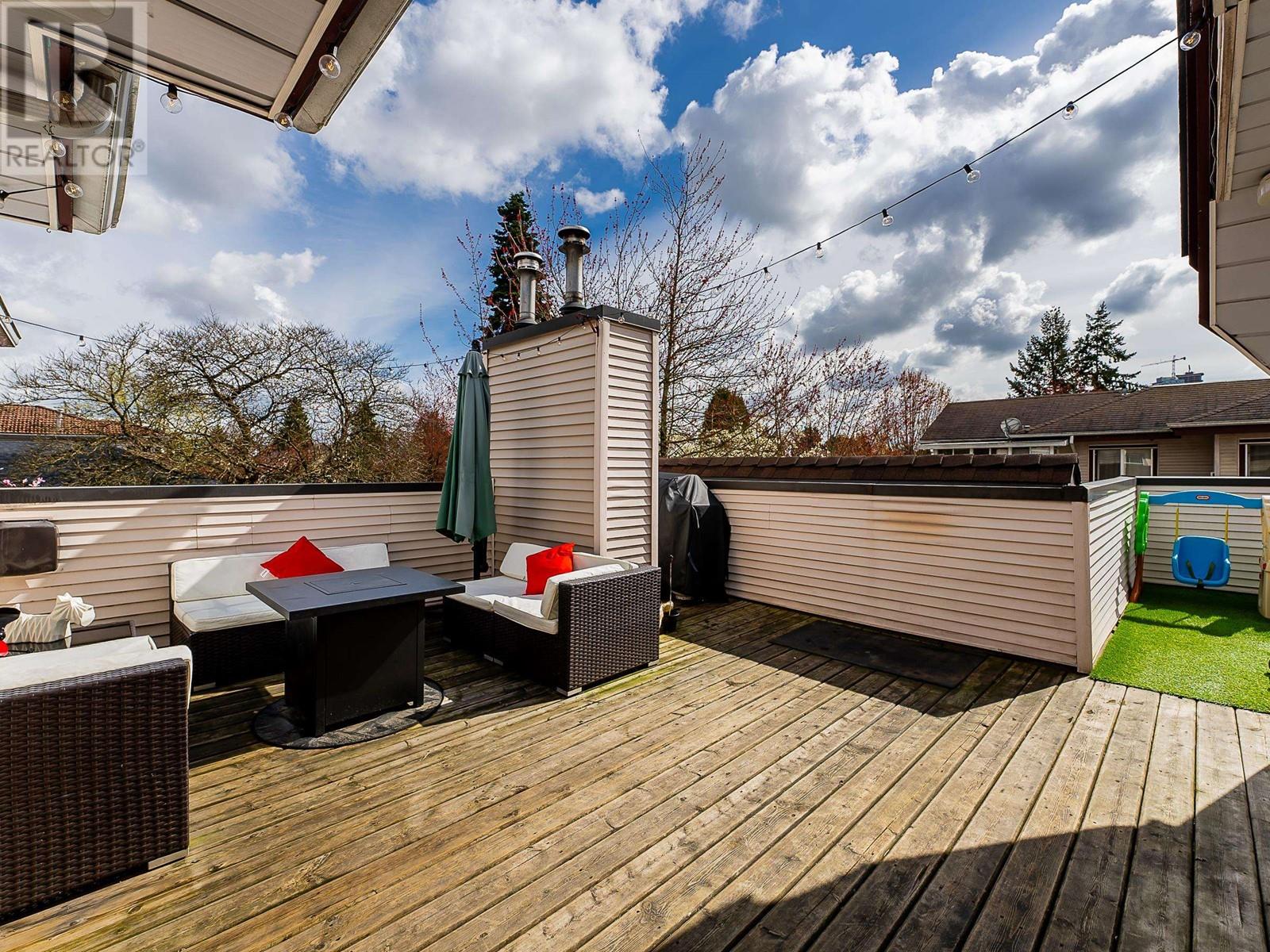 403 3668 Rae Avenue, Vancouver, British Columbia  V5R 6A7 - Photo 22 - R2866767