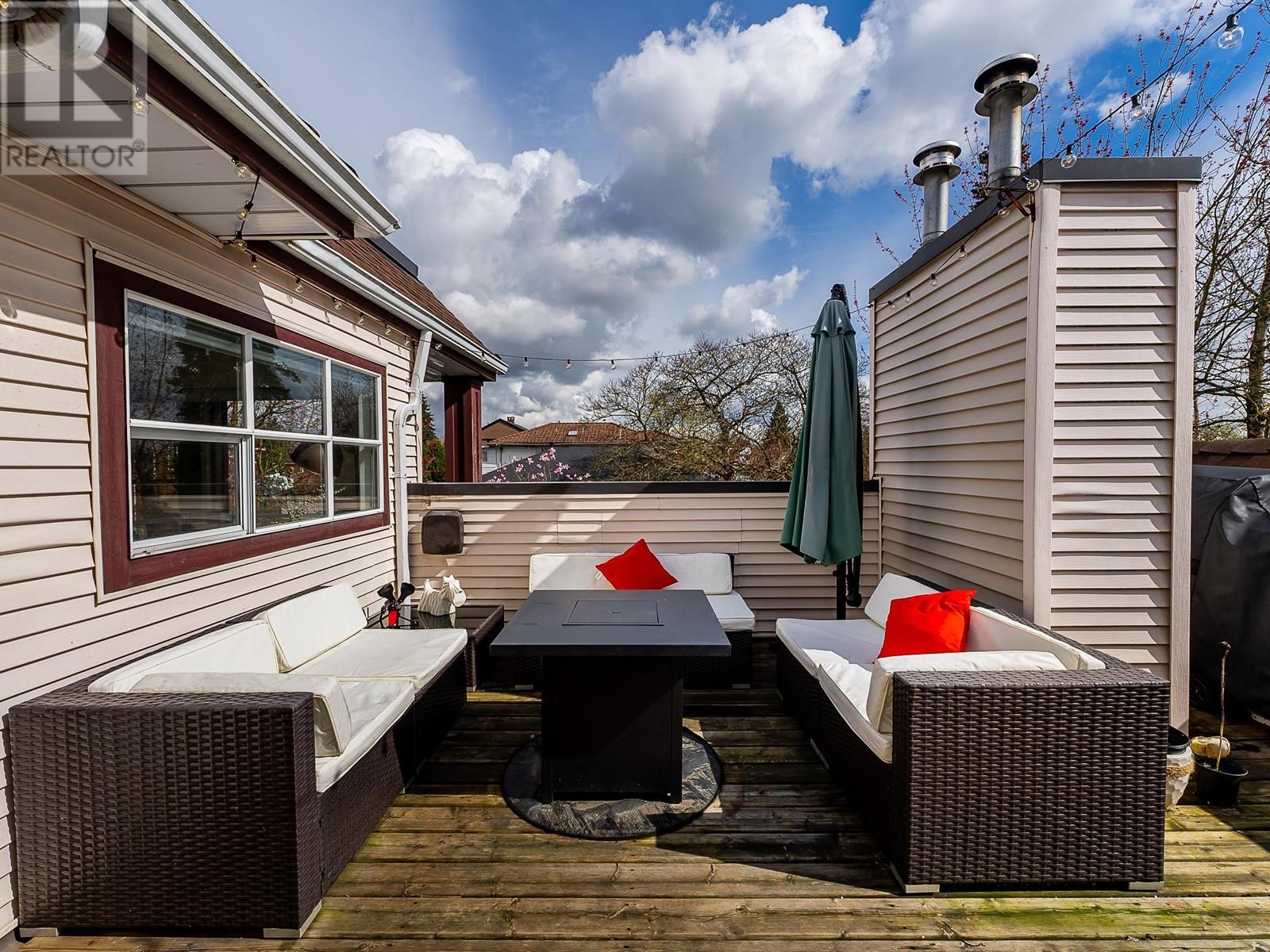 403 3668 Rae Avenue, Vancouver, British Columbia  V5R 6A7 - Photo 23 - R2866767