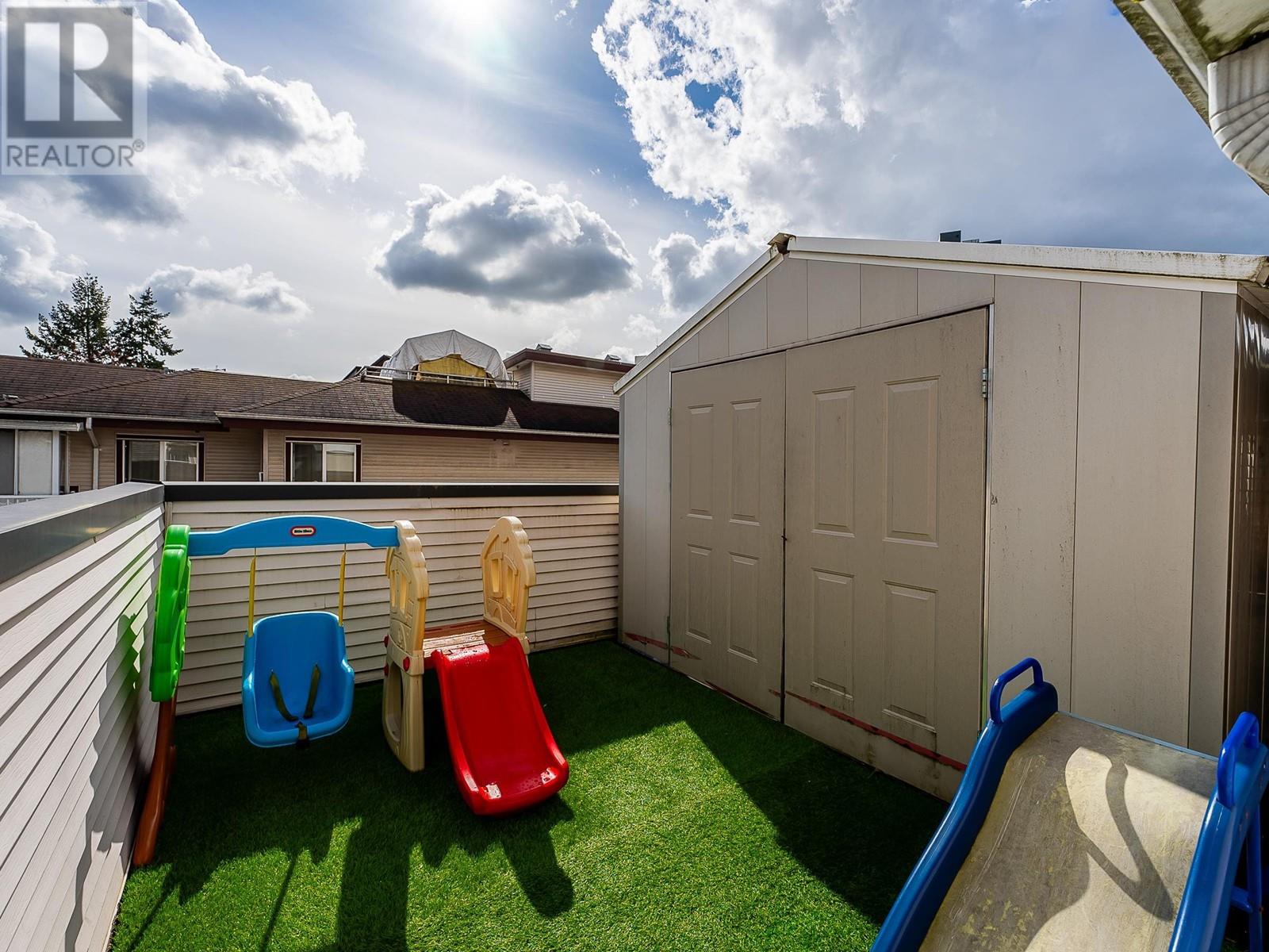 403 3668 Rae Avenue, Vancouver, British Columbia  V5R 6A7 - Photo 26 - R2866767