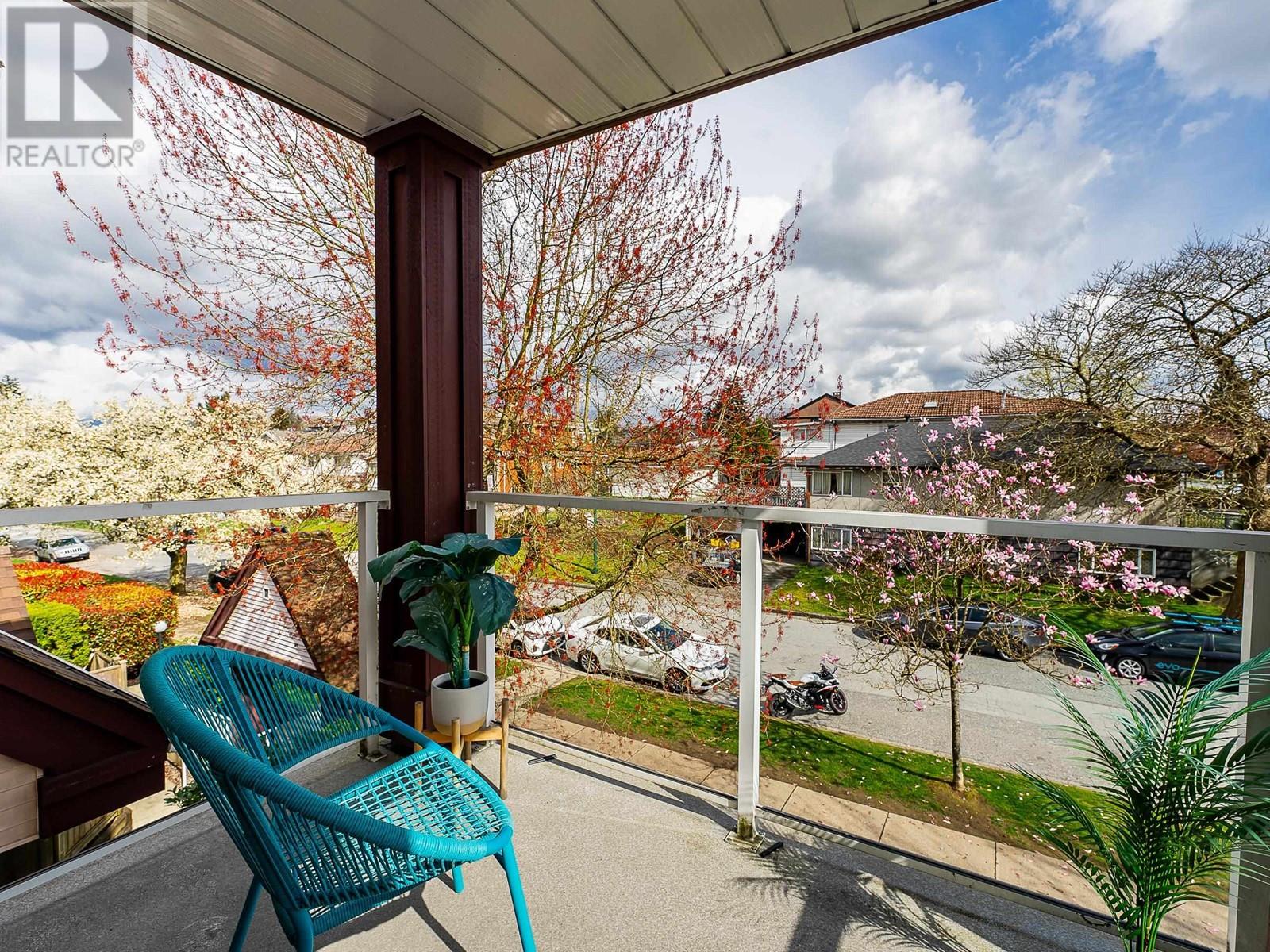 403 3668 Rae Avenue, Vancouver, British Columbia  V5R 6A7 - Photo 28 - R2866767