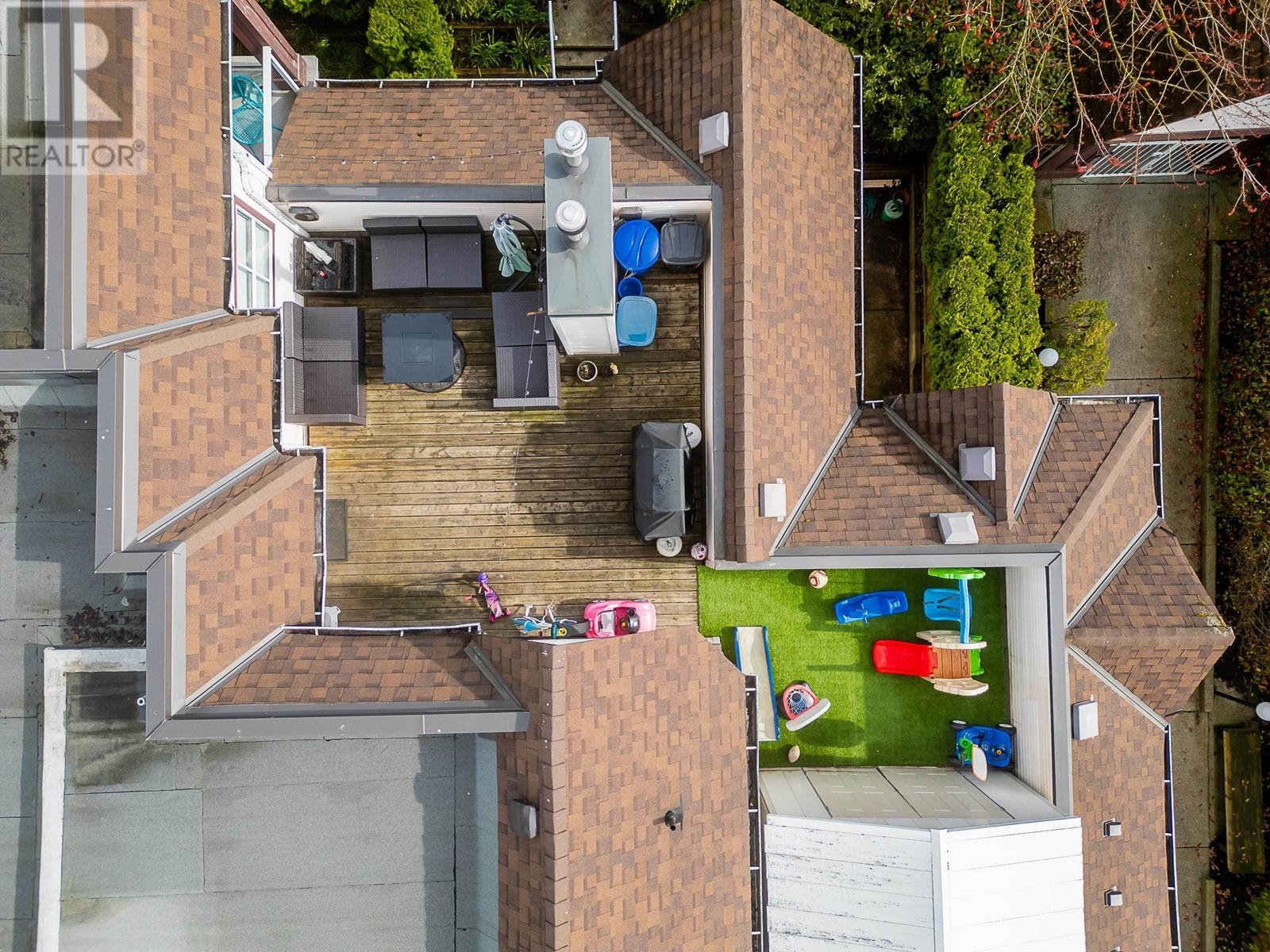 403 3668 Rae Avenue, Vancouver, British Columbia  V5R 6A7 - Photo 30 - R2866767
