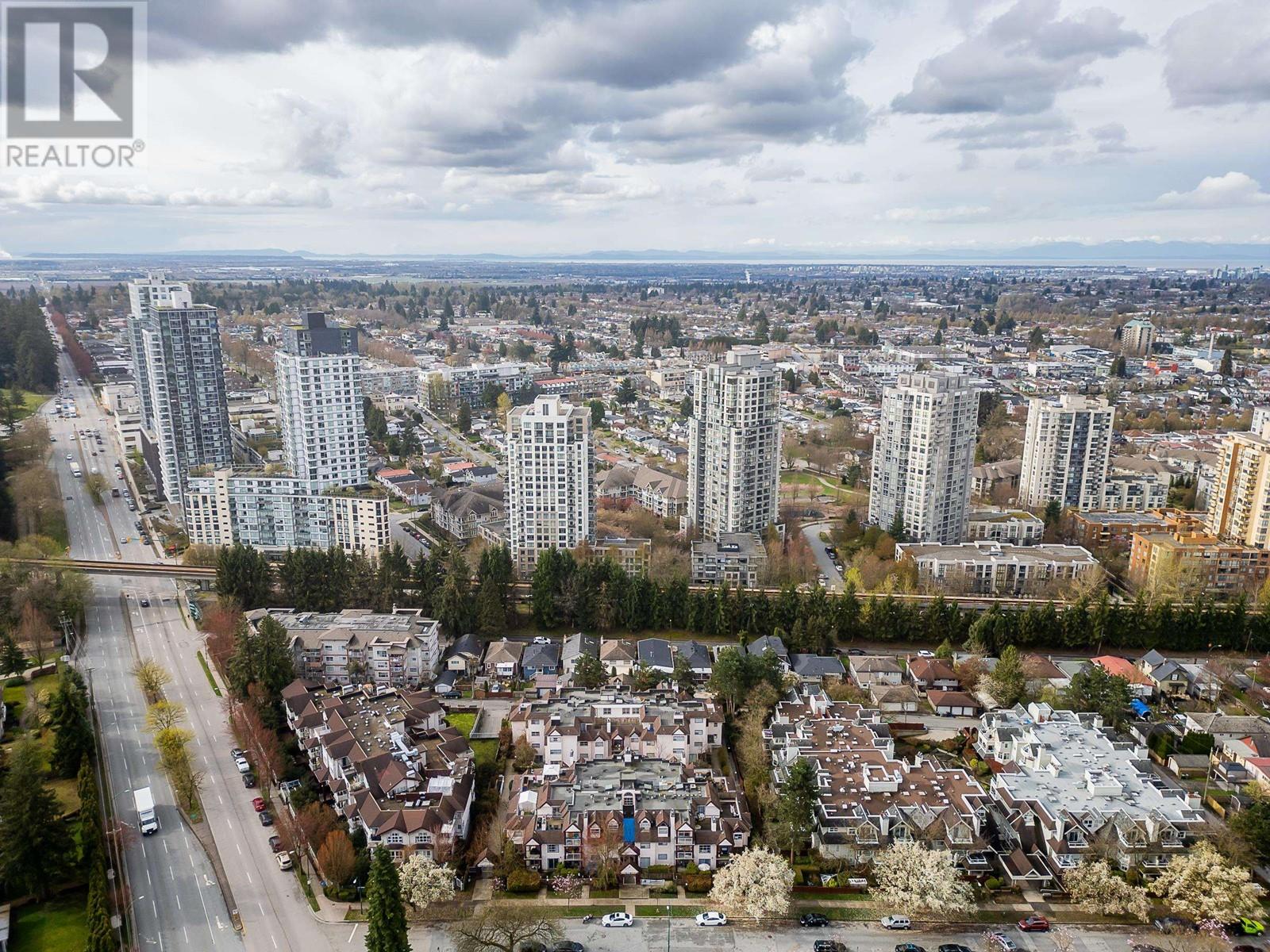 403 3668 Rae Avenue, Vancouver, British Columbia  V5R 6A7 - Photo 32 - R2866767