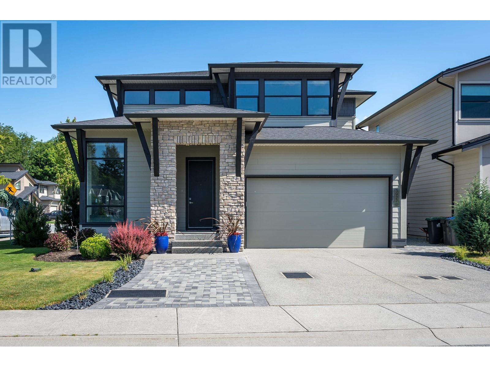 39279 Mockingbird Crescent, Squamish, British Columbia  V8B 0V8 - Photo 1 - R2866752