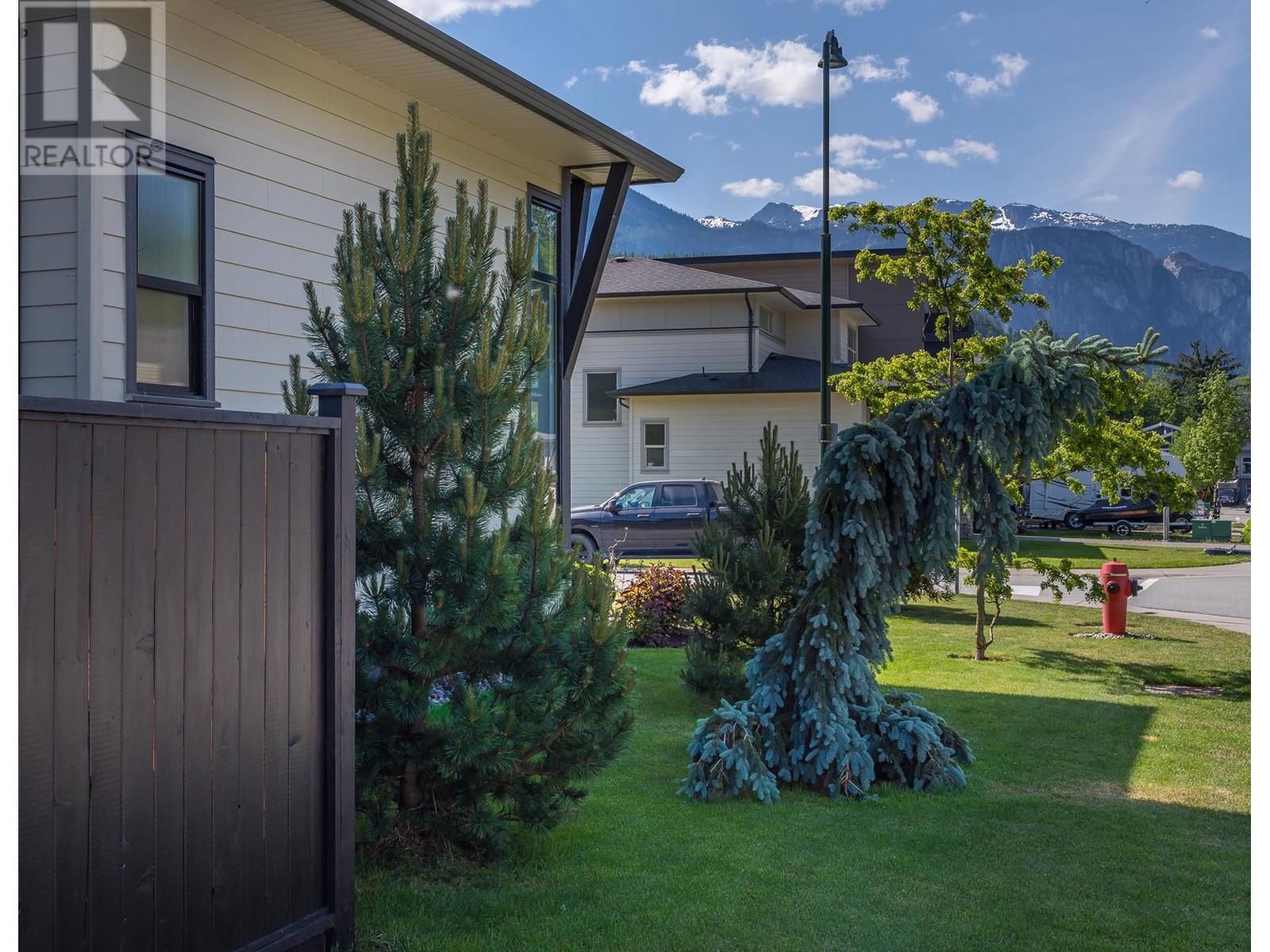 39279 Mockingbird Crescent, Squamish, British Columbia  V8B 0V8 - Photo 28 - R2866752