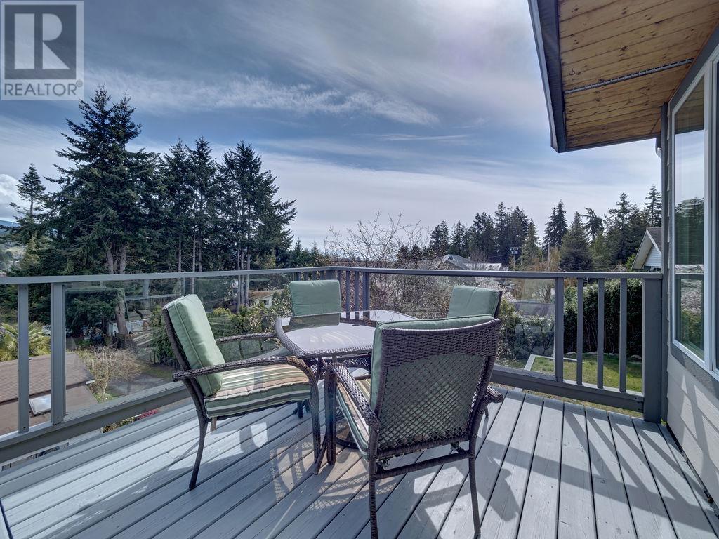 5606 Medusa Place, Sechelt, British Columbia  V0N 3A0 - Photo 11 - R2866759