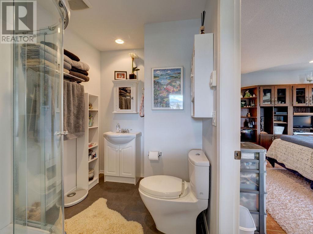 5606 Medusa Place, Sechelt, British Columbia  V0N 3A0 - Photo 17 - R2866759