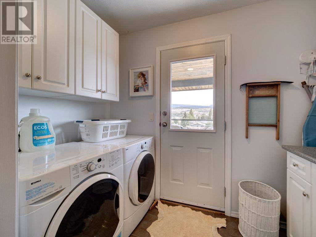 5606 Medusa Place, Sechelt, British Columbia  V0N 3A0 - Photo 18 - R2866759