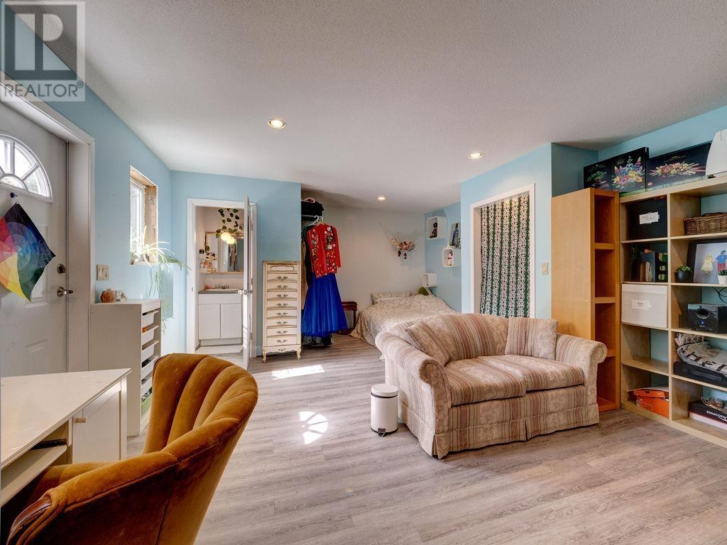5606 Medusa Place, Sechelt, British Columbia  V0N 3A0 - Photo 27 - R2866759