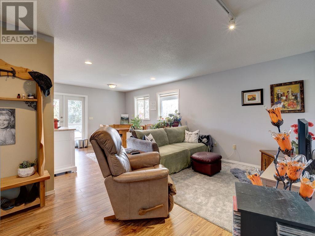 5606 Medusa Place, Sechelt, British Columbia  V0N 3A0 - Photo 28 - R2866759