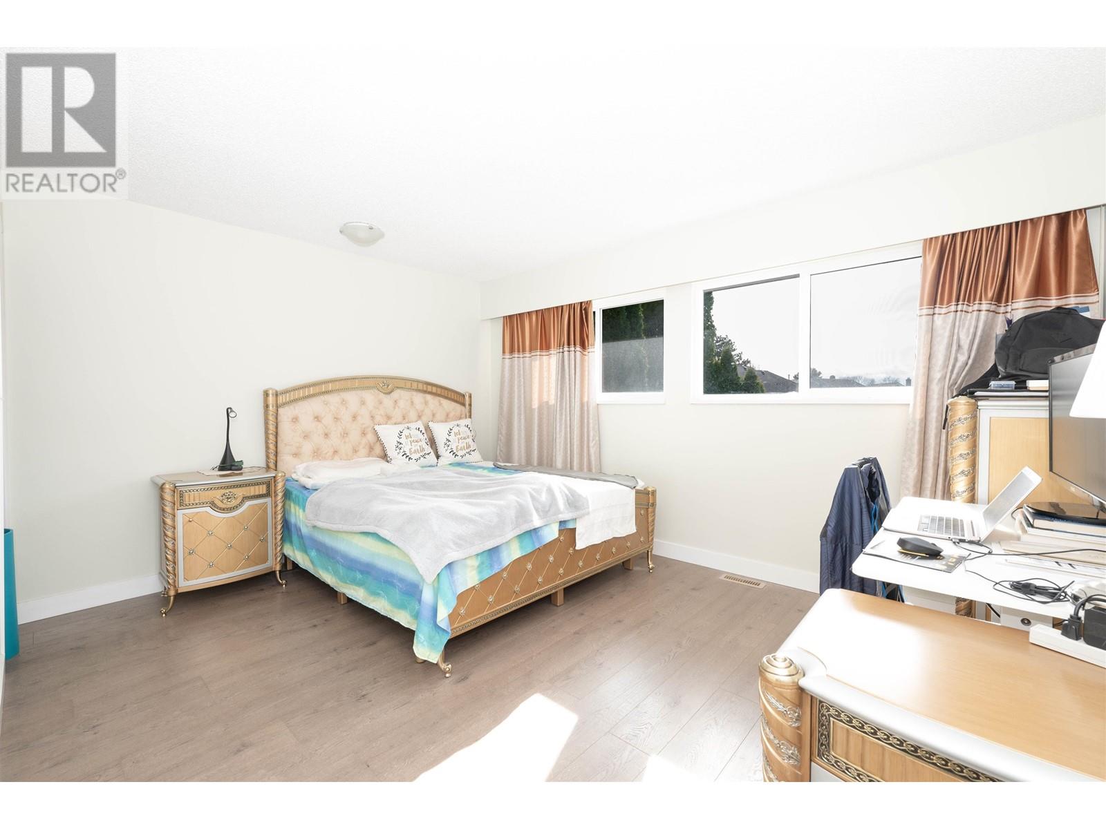 6211 Lynas Lane, Richmond, British Columbia  V7C 5A1 - Photo 6 - R2866398