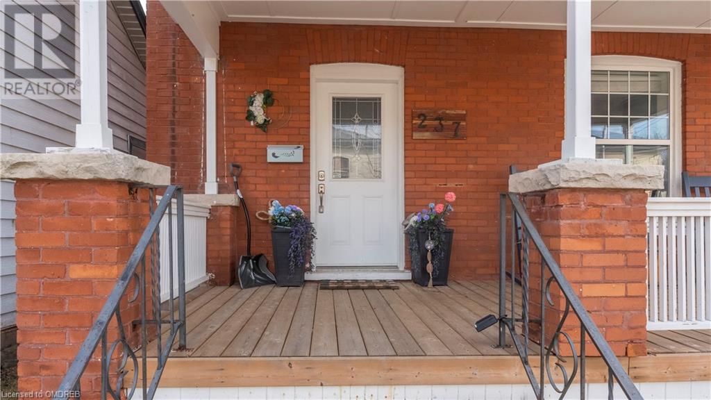 237 Park Avenue, Brantford, Ontario  N3S 5K5 - Photo 4 - 40553730