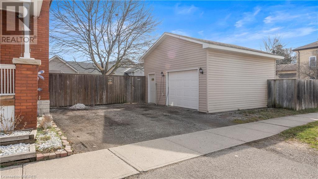 237 Park Avenue, Brantford, Ontario  N3S 5K5 - Photo 6 - 40553730