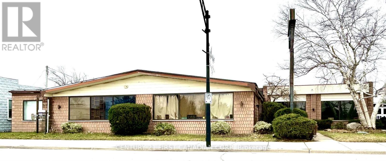 93 Main St, Lambton Shores, Ontario  N0M 2N0 - Photo 1 - X8204966