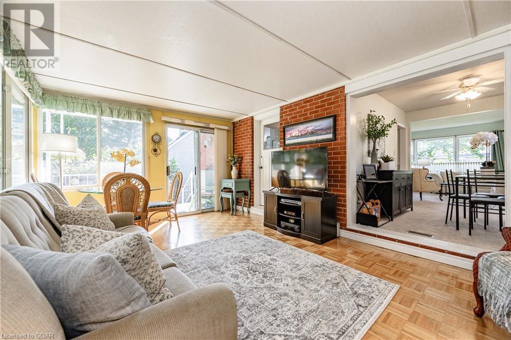 27 Vancouver Drive, Guelph, Ontario  N1E 2E7 - Photo 23 - 40565671