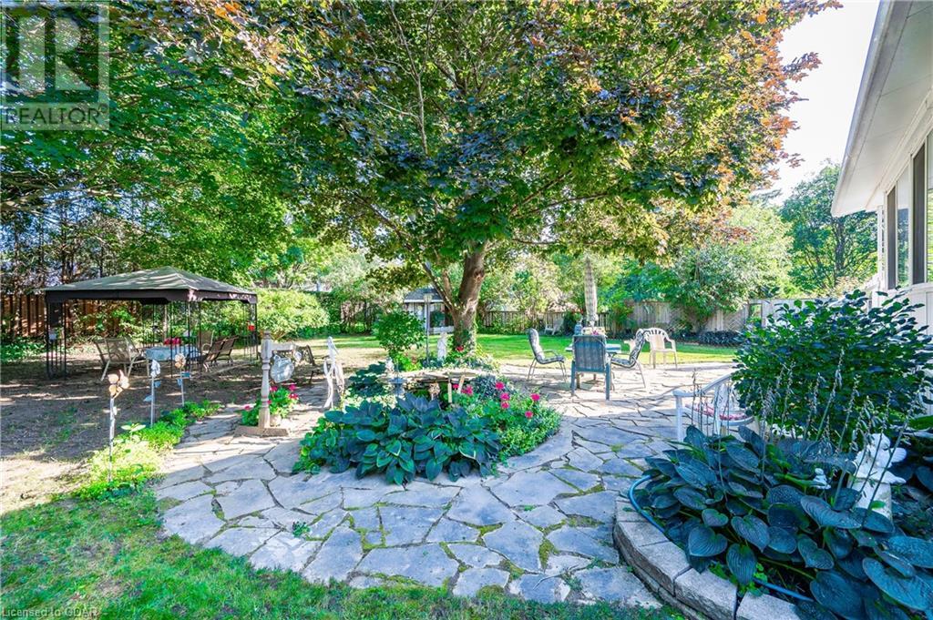 27 Vancouver Drive, Guelph, Ontario  N1E 2E7 - Photo 39 - 40565671