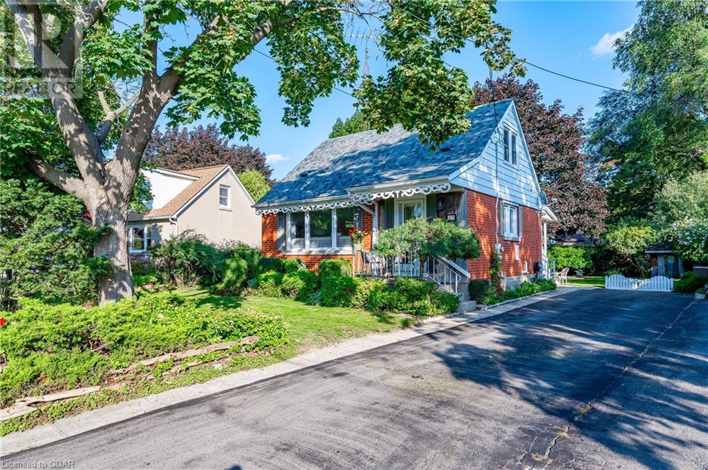 27 Vancouver Drive, Guelph, Ontario  N1E 2E7 - Photo 4 - 40565671