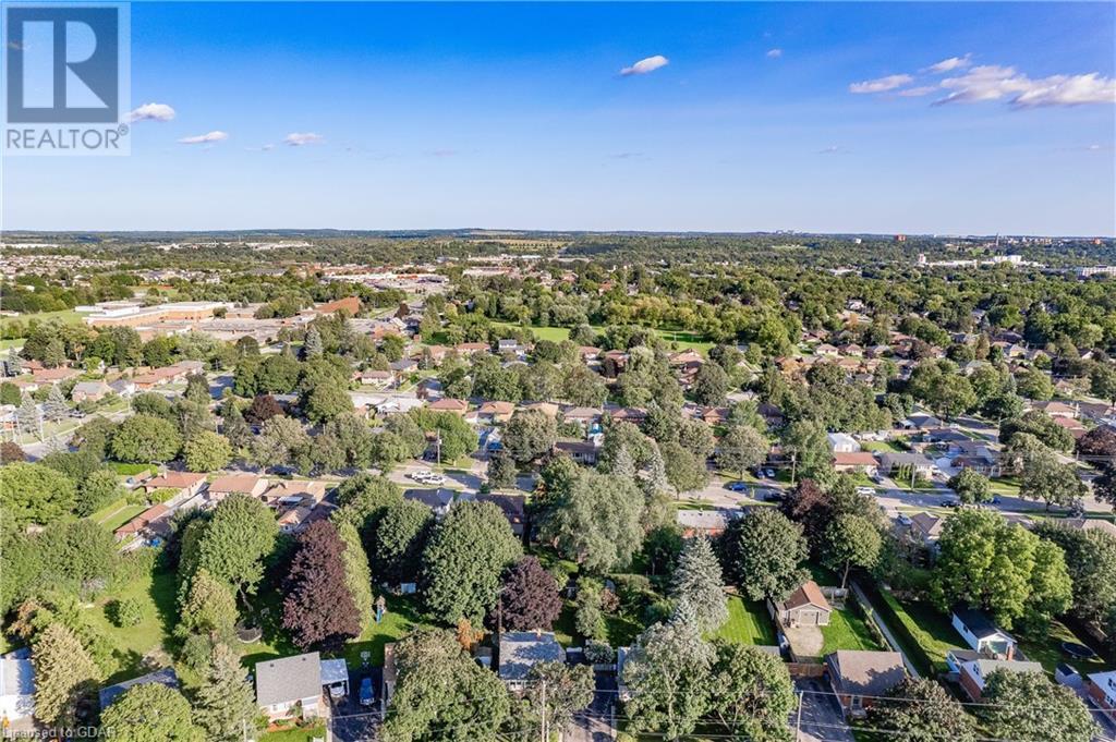 27 Vancouver Drive, Guelph, Ontario  N1E 2E7 - Photo 45 - 40565671