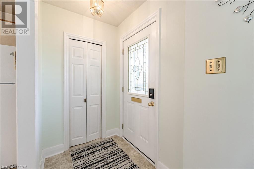 27 Vancouver Drive, Guelph, Ontario  N1E 2E7 - Photo 8 - 40565671