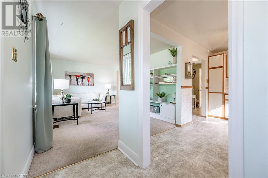 27 Vancouver Drive, Guelph, Ontario  N1E 2E7 - Photo 9 - 40565671