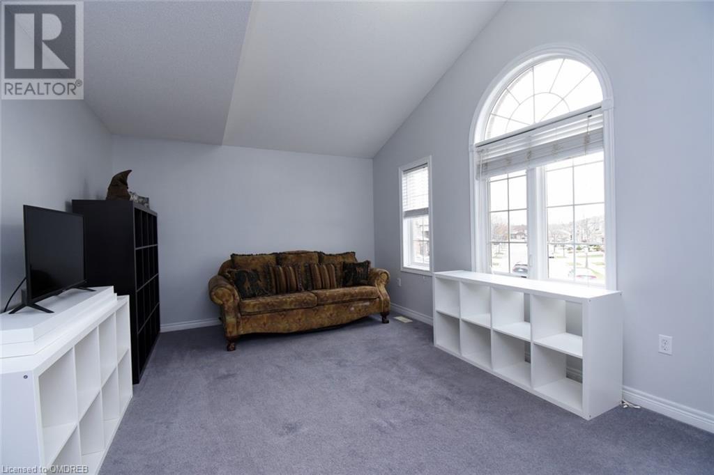 205 Lorenzo Drive, Hamilton, Ontario  L9A 0A1 - Photo 18 - 40564962