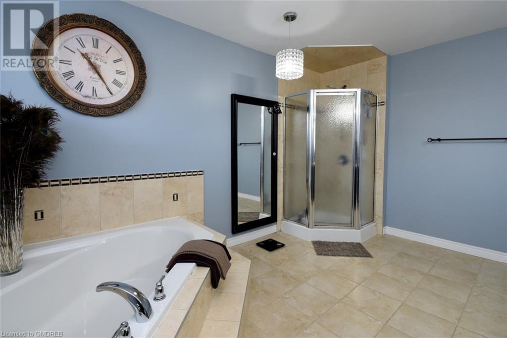 205 Lorenzo Drive, Hamilton, Ontario  L9A 0A1 - Photo 35 - 40564962