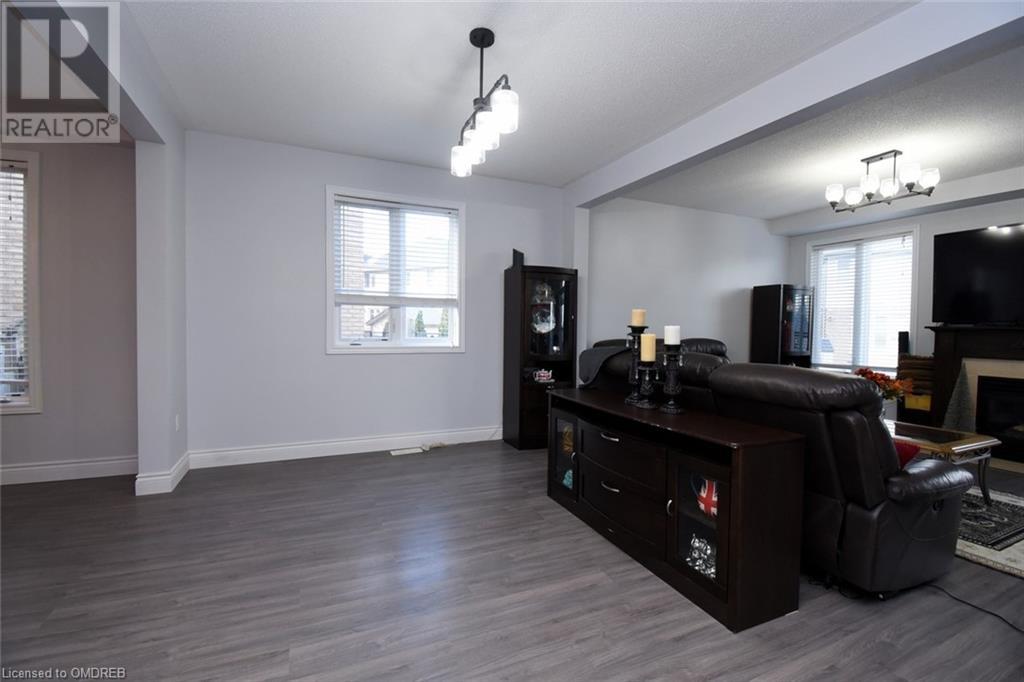 205 Lorenzo Drive, Hamilton, Ontario  L9A 0A1 - Photo 5 - 40564962