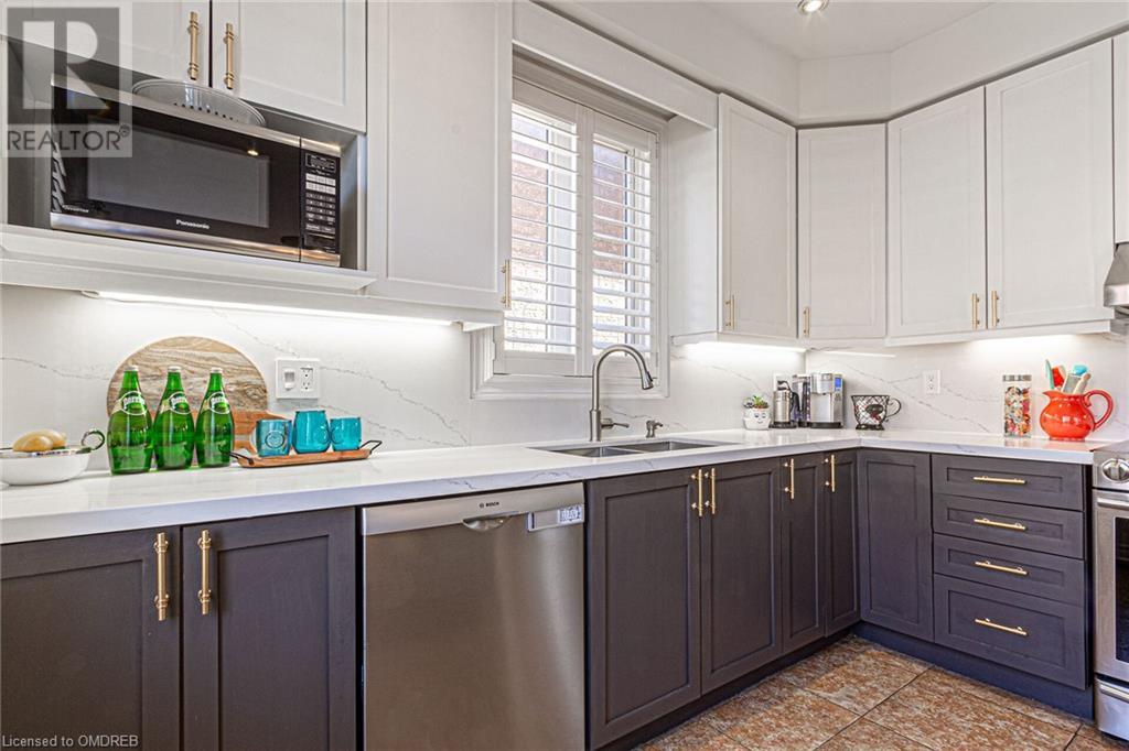 2256 Lapsley Crescent, Oakville, Ontario  L6M 4V1 - Photo 13 - 40565456