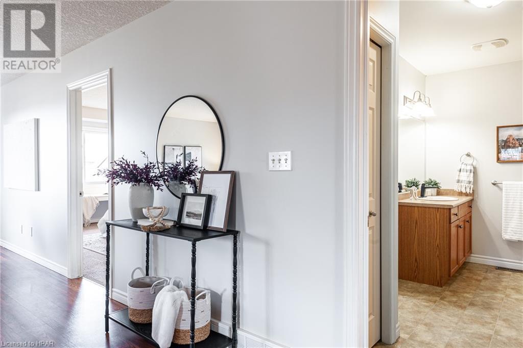 396 Dufferin Street, Stratford, Ontario  N5A 8B3 - Photo 9 - 40554308