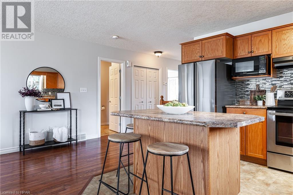 396 Dufferin Street, Stratford, Ontario  N5A 8B3 - Photo 13 - 40554308