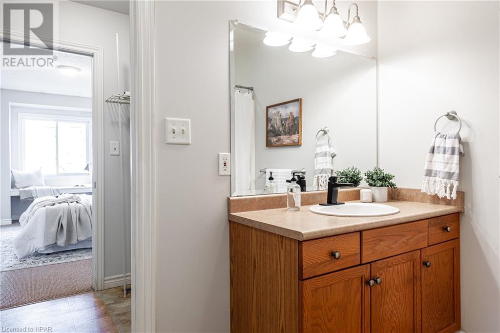 396 Dufferin Street, Stratford, Ontario  N5A 8B3 - Photo 27 - 40554308