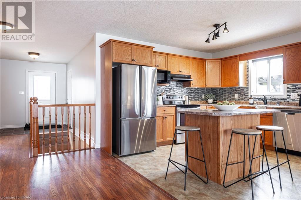 396 Dufferin Street, Stratford, Ontario  N5A 8B3 - Photo 14 - 40554308