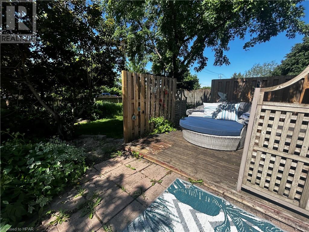 396 Dufferin Street, Stratford, Ontario  N5A 8B3 - Photo 43 - 40554308