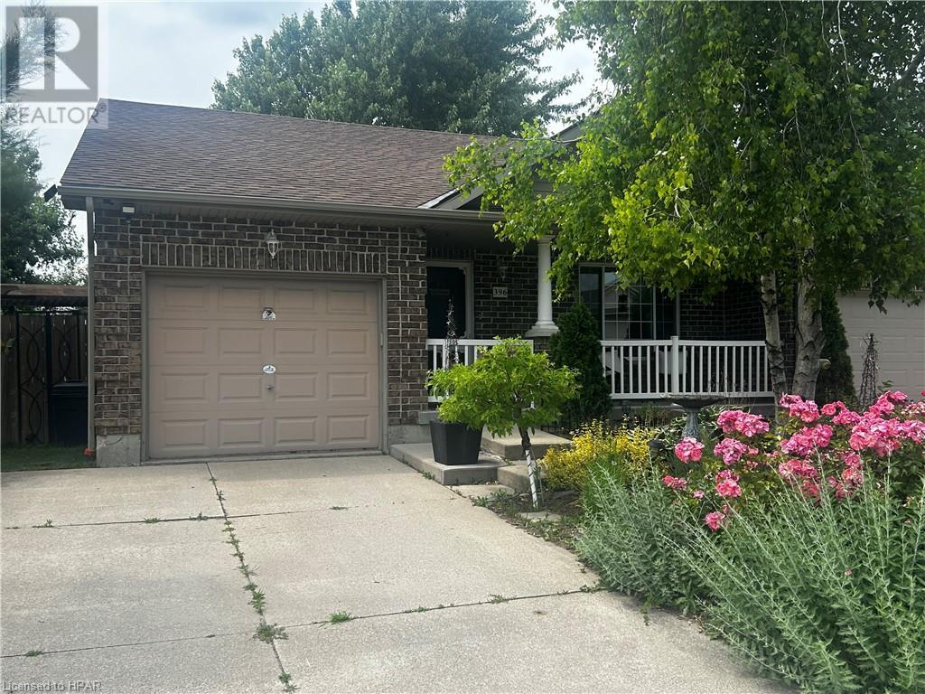 396 Dufferin Street, Stratford, Ontario  N5A 8B3 - Photo 1 - 40554308