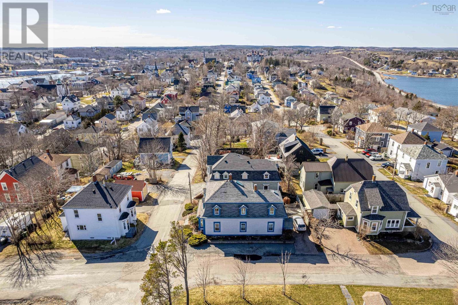 205 York Street, Lunenburg, Nova Scotia  B0J 2C0 - Photo 9 - 202406253