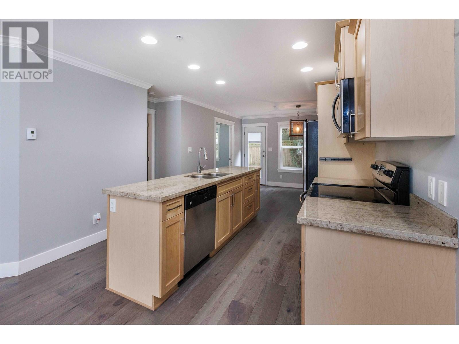 106 518 Shaw Road, Gibsons, British Columbia  V0N 1V8 - Photo 14 - R2866797