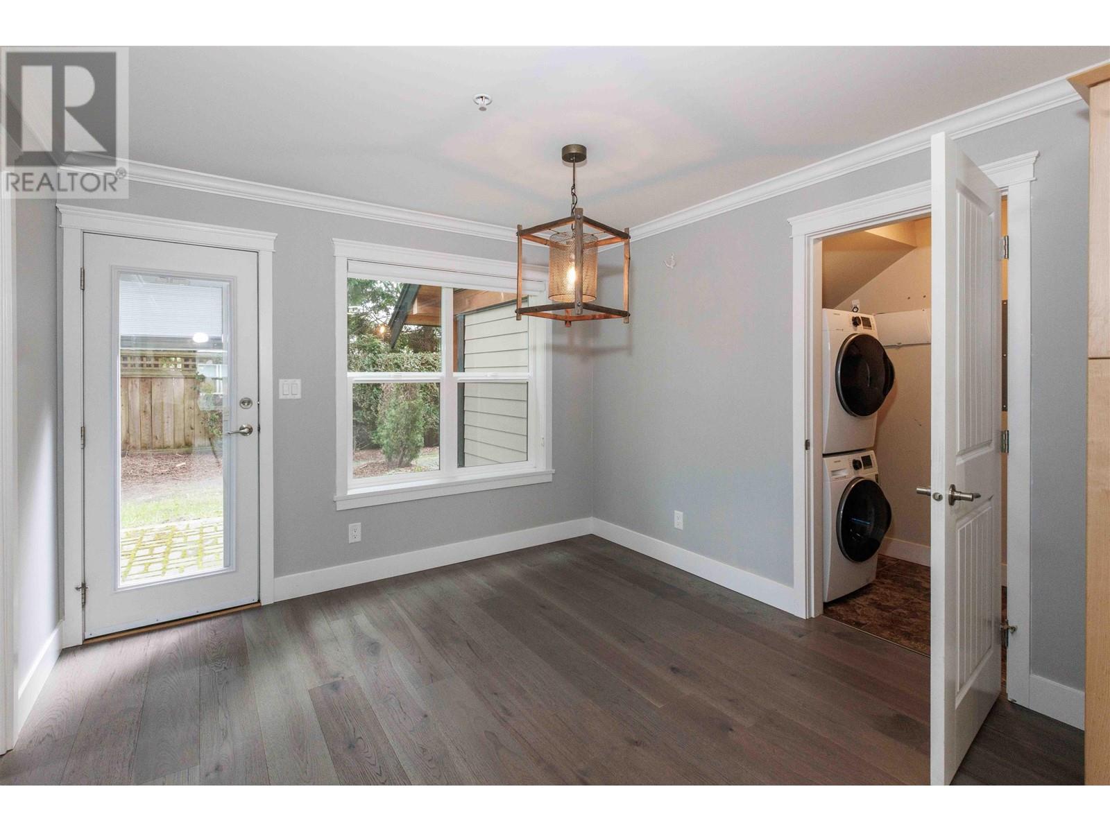 106 518 Shaw Road, Gibsons, British Columbia  V0N 1V8 - Photo 9 - R2866797