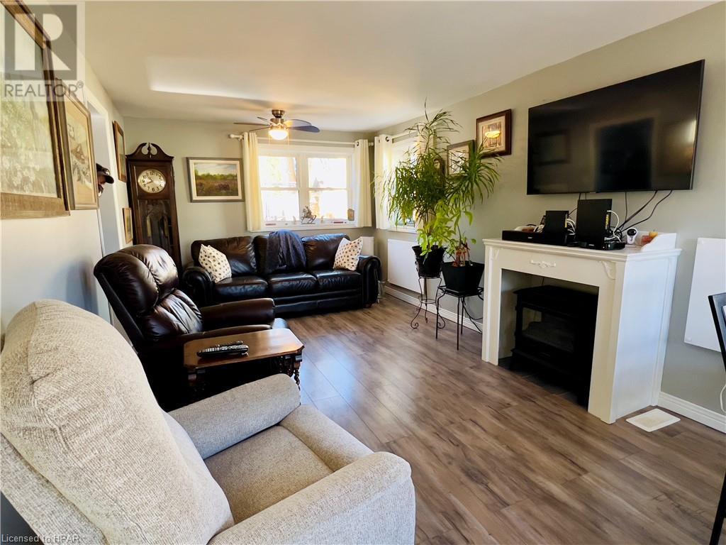 7811 Ken Street, Plympton-Wyoming, Ontario  N0N 1J6 - Photo 16 - 40567018