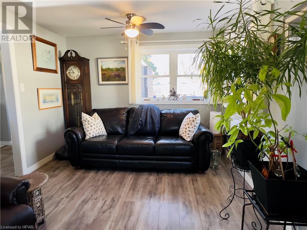 7811 Ken Street, Plympton-Wyoming, Ontario  N0N 1J6 - Photo 19 - 40567018