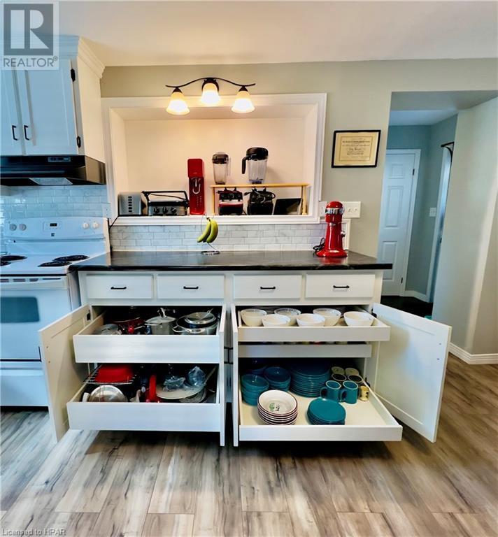 7811 Ken Street, Plympton-Wyoming, Ontario  N0N 1J6 - Photo 23 - 40567018