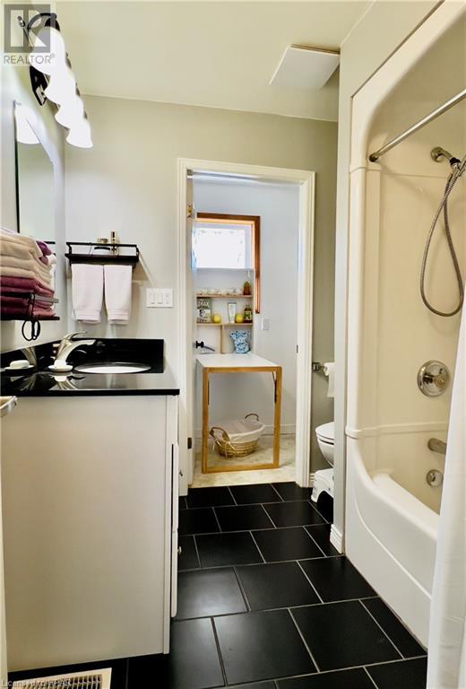 7811 Ken Street, Plympton-Wyoming, Ontario  N0N 1J6 - Photo 30 - 40567018