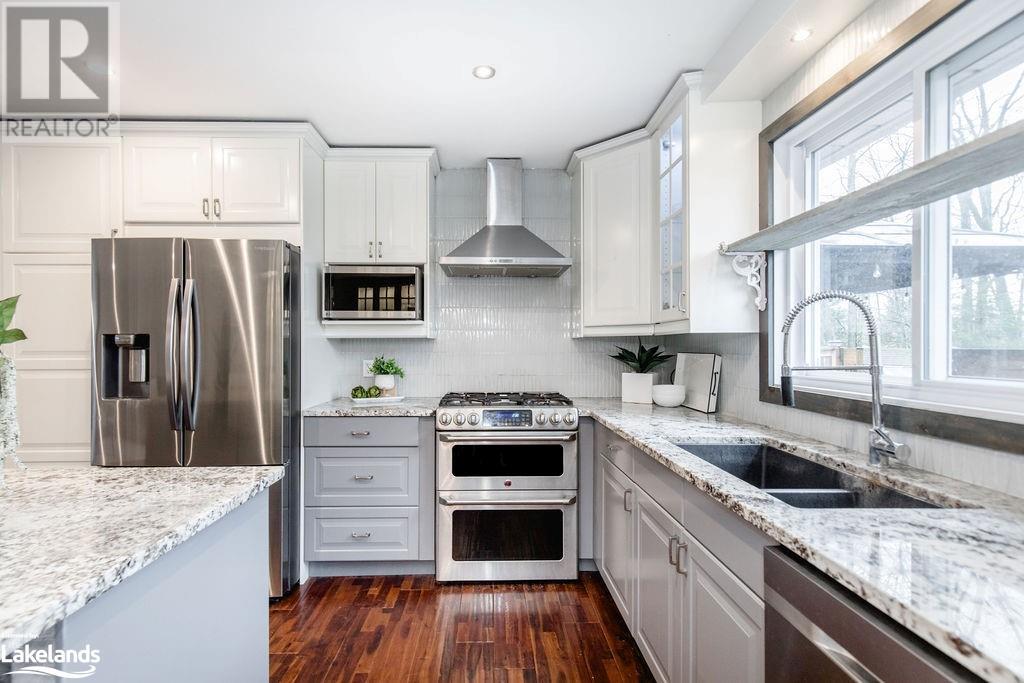 24 Helena Street, Wasaga Beach, Ontario  L9Z 1R1 - Photo 8 - 40566518