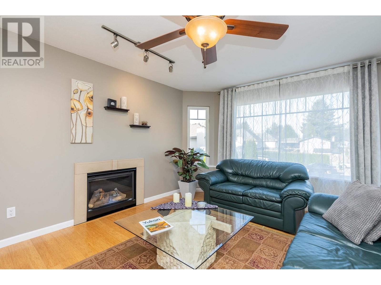 18850 122b Avenue, Pitt Meadows, British Columbia  V3Y 1S4 - Photo 12 - R2866825