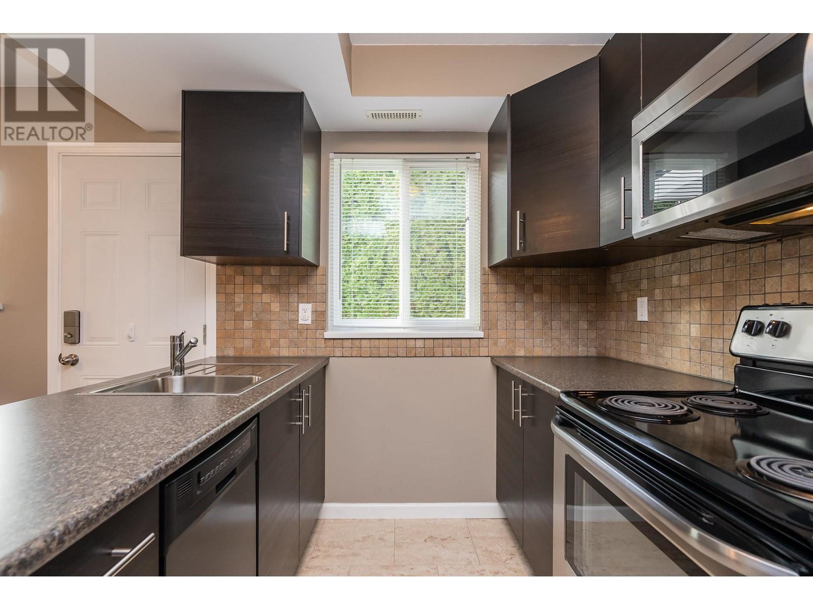 18850 122b Avenue, Pitt Meadows, British Columbia  V3Y 1S4 - Photo 23 - R2866825