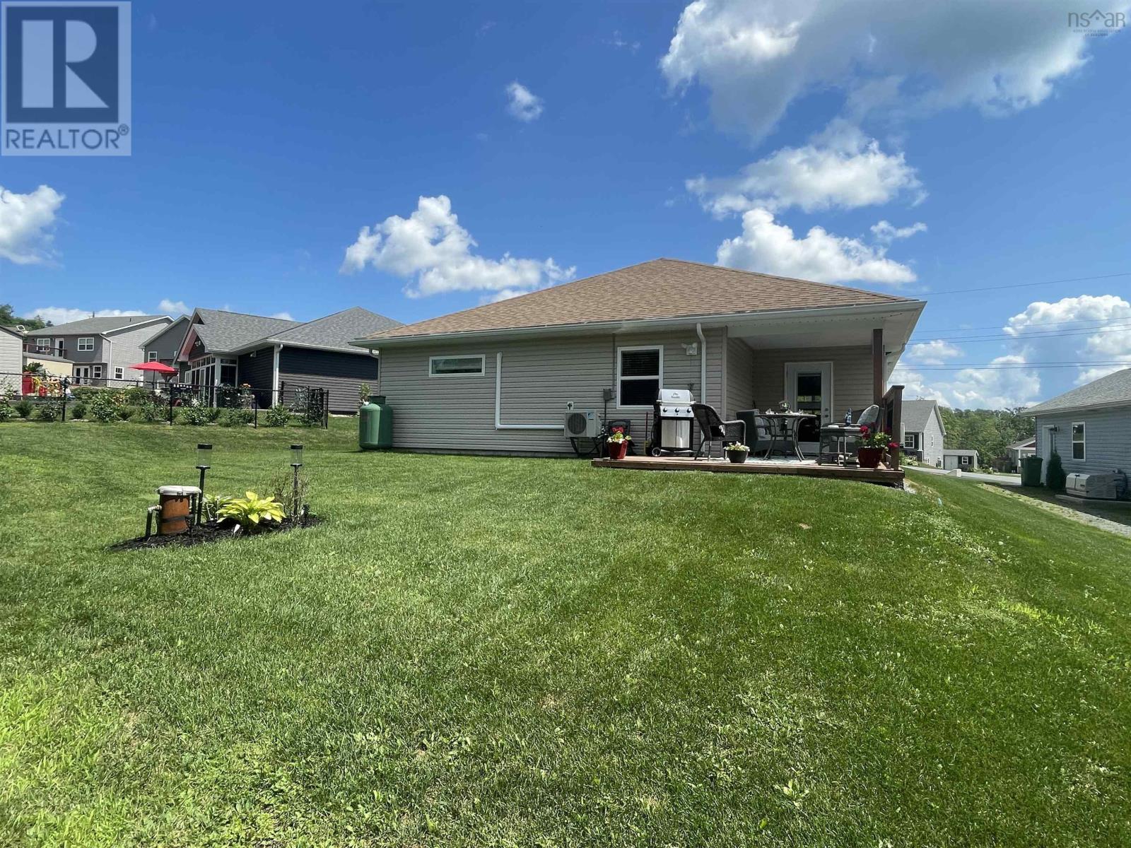 37 Buttercup Grove, Upper Sackville, Nova Scotia  B4E 3C6 - Photo 26 - 202406276