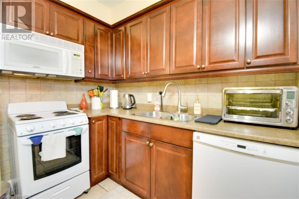 68 Maywood Road, Kitchener, Ontario  N2C 2A4 - Photo 31 - 40567056