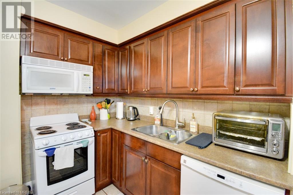 68 Maywood Road, Kitchener, Ontario  N2C 2A4 - Photo 33 - 40567056