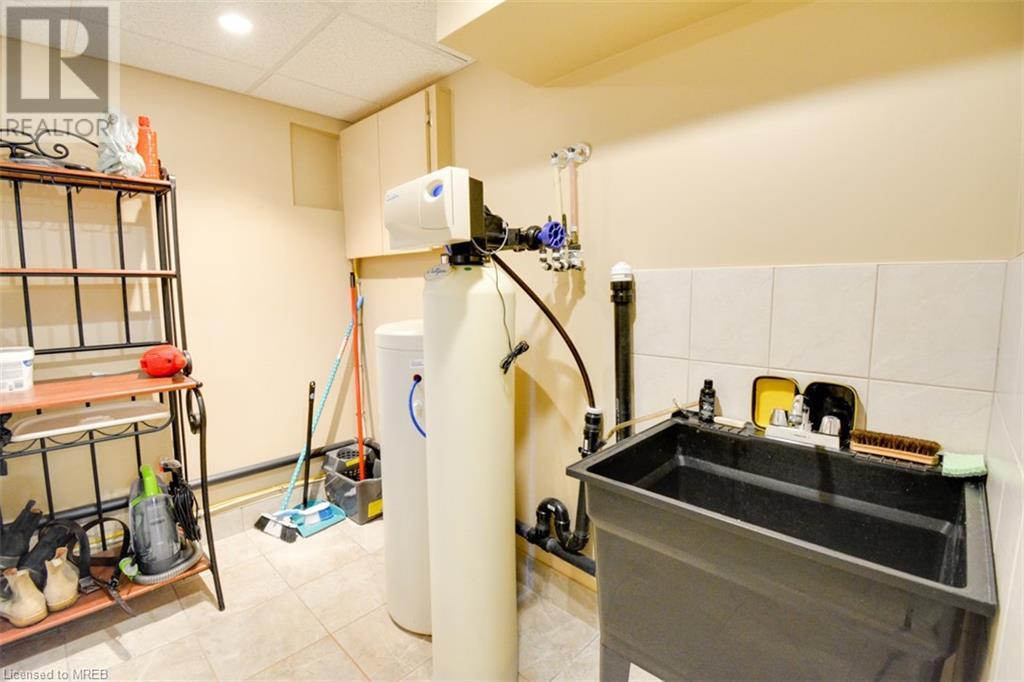 68 Maywood Road, Kitchener, Ontario  N2C 2A4 - Photo 48 - 40567056